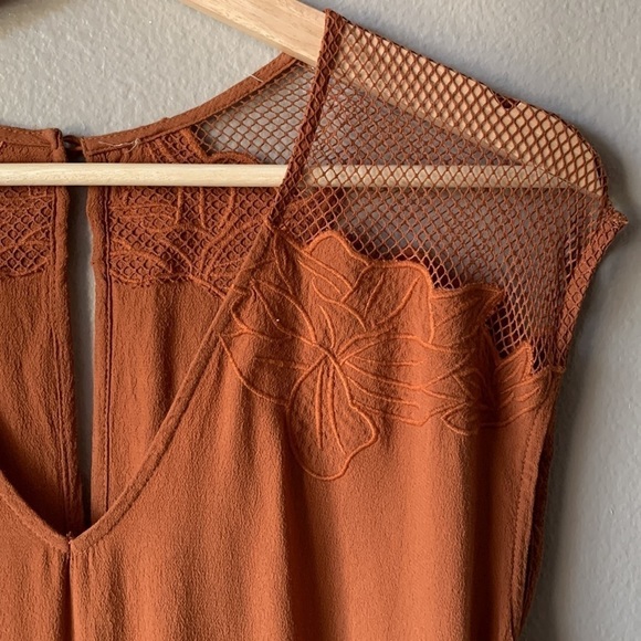 Bohemian Mesh Net V-Neck Romper - Picture 3 of 8